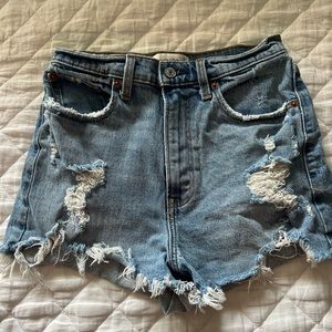 Abercrombie & Fitch Curve Love High Rise Mom Short